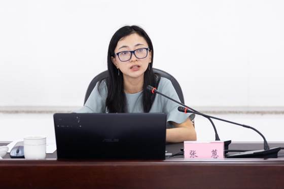 2022.8.5金年会诚信至上天達投資公司在海賦長興路口開展志願服務活動3